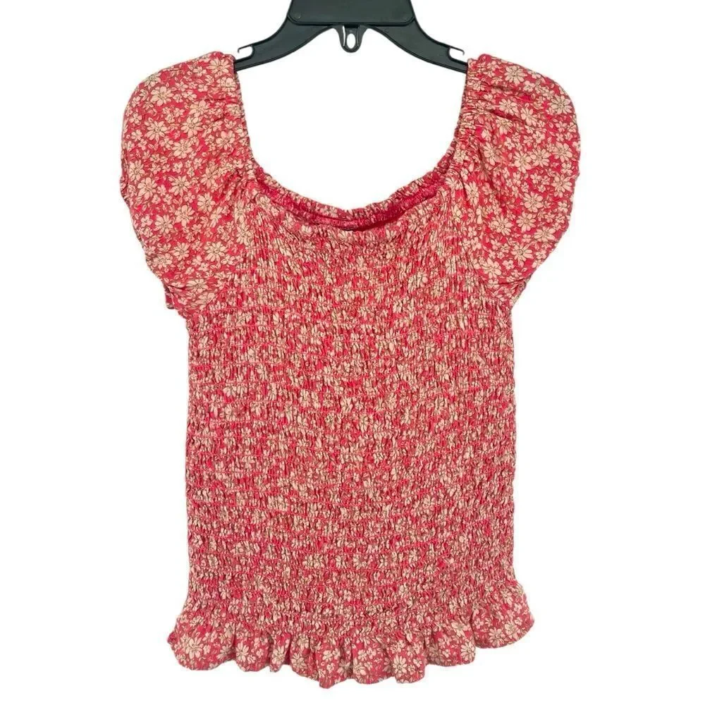Art Class Girl’s Light Red Floral Smocked Puff Short Sleeve Top Small 6/6X